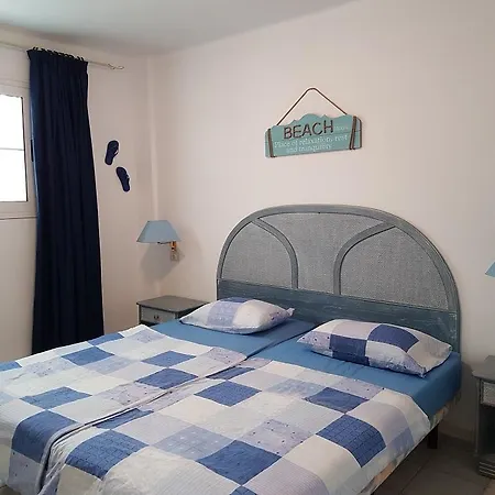 Rocas Del Mar Apartment *